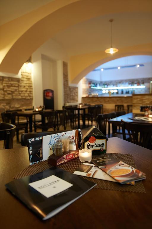 Usedlost Kotlarka Hotel Прага Екстериор снимка