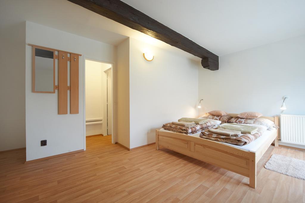Usedlost Kotlarka Hotel Прага Екстериор снимка