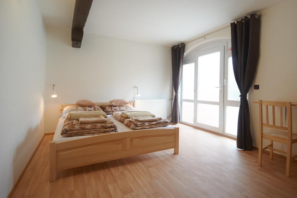 Usedlost Kotlarka Hotel Прага Екстериор снимка